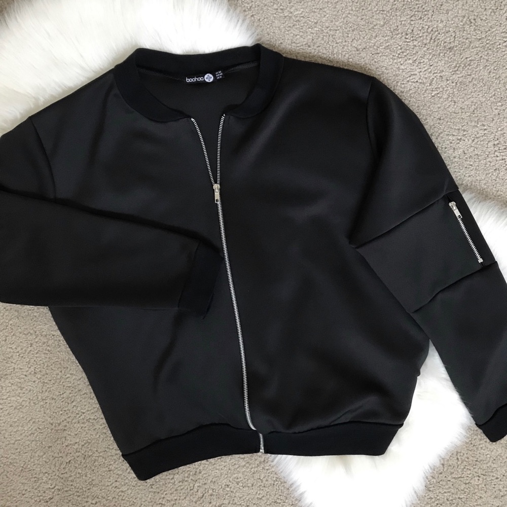 Boohoo Bomber Jacket || Black || Size 16 US